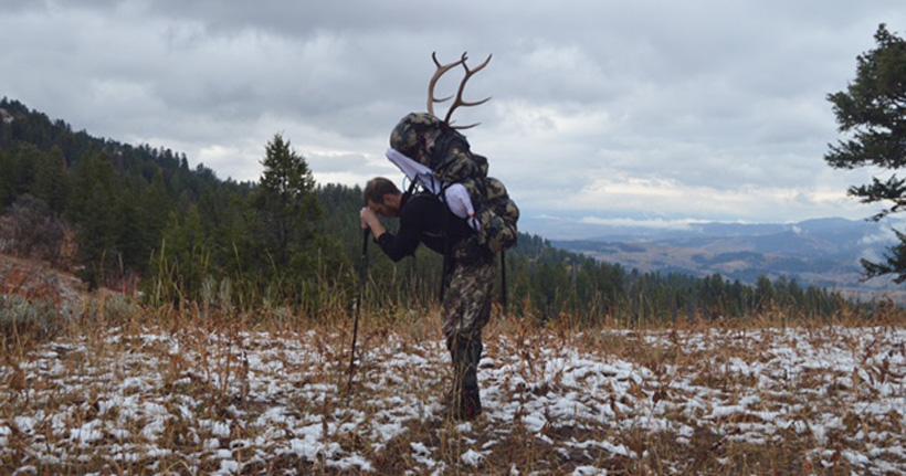 Justin klement packing out his idaho bull elk