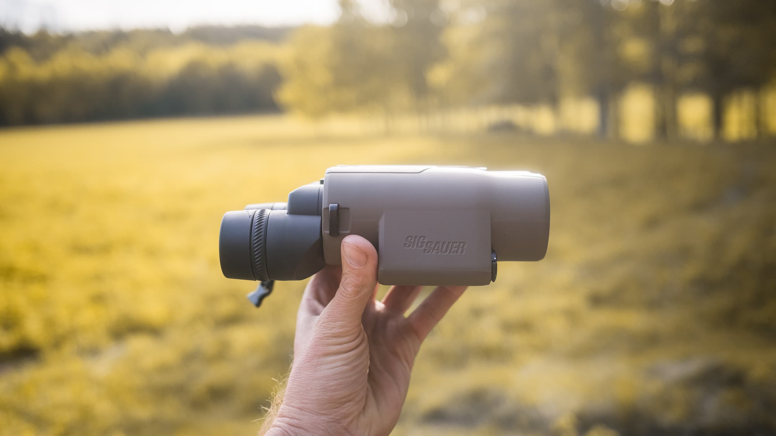 Side profile of SIG SAUER ZULU6 HDX Pro 42mm stabilized binoculars