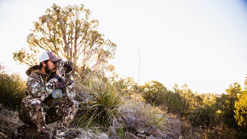 Using your knees to stabilze your glassing for big game