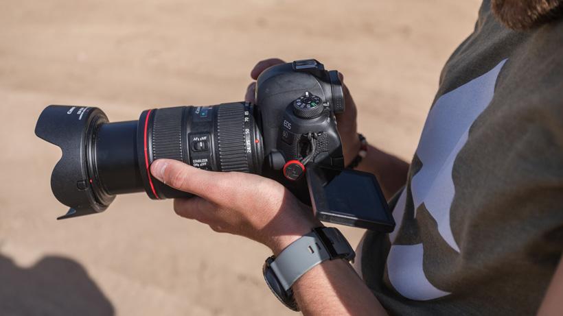 Grabbing quick film b roll