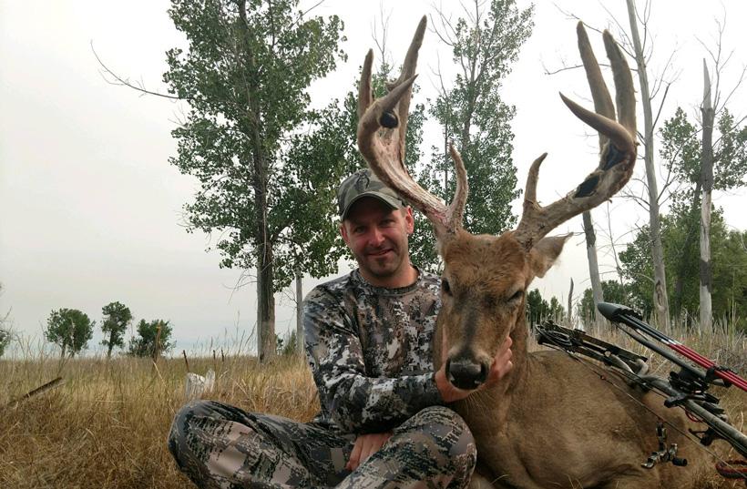 2017 montana archery whitetail deer taken with powder river outfitters