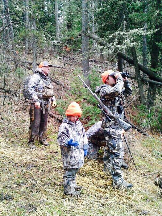 Glassing up a wyoming bull moose