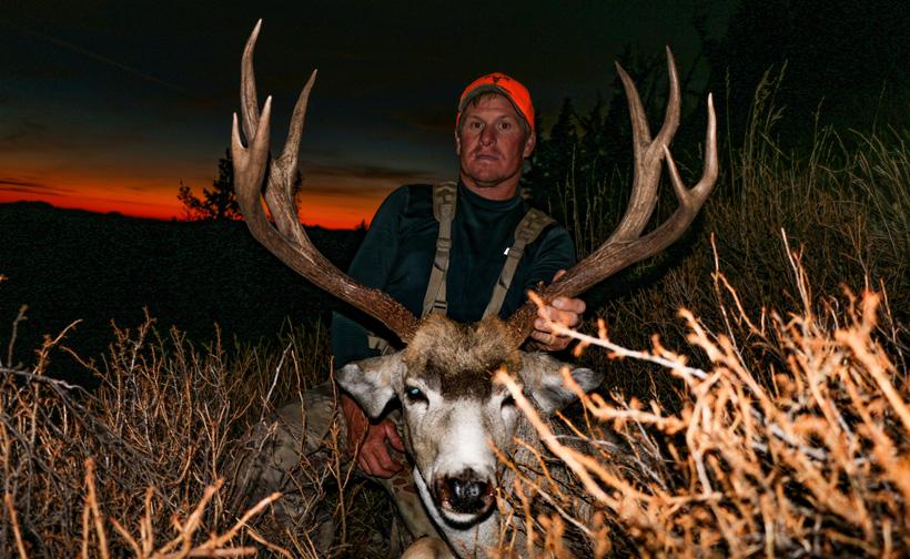 Thad with his 2016 Wyoming mule deer