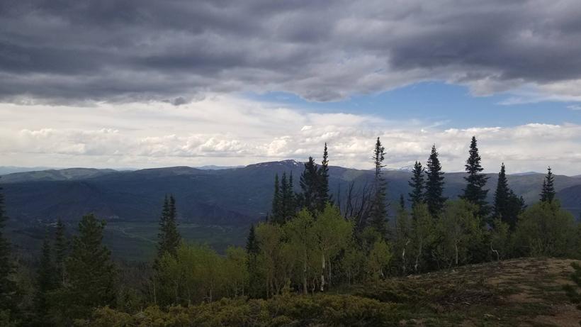 Elk hunting scenery_0