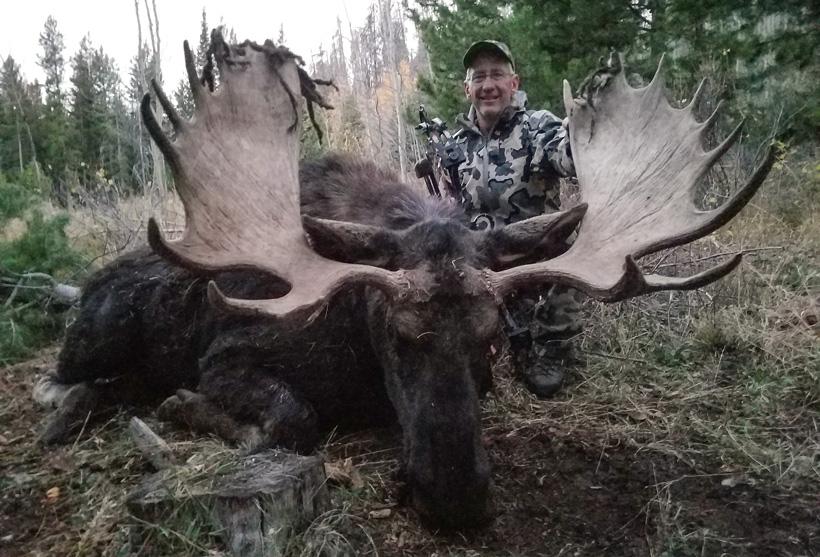Dyrk with his 2016 idaho moose taken with deadline outfitters