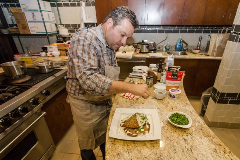 1 garnishing fried elk meat
