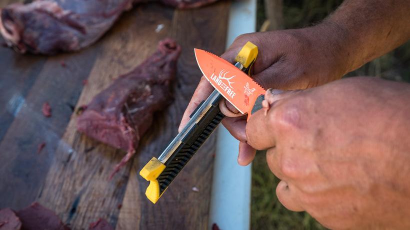 Keeping your knife sharp on a hunt - 1