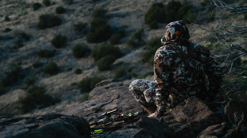 Bowhunting spot and stalk.gif