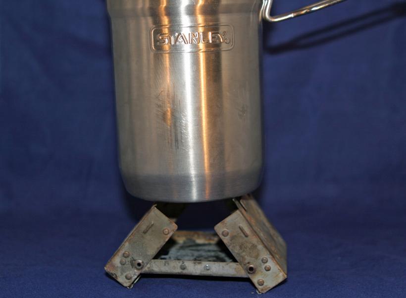 Fuel tablet type stove