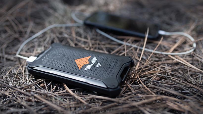 Gohunt edition dark energy poseidon charger