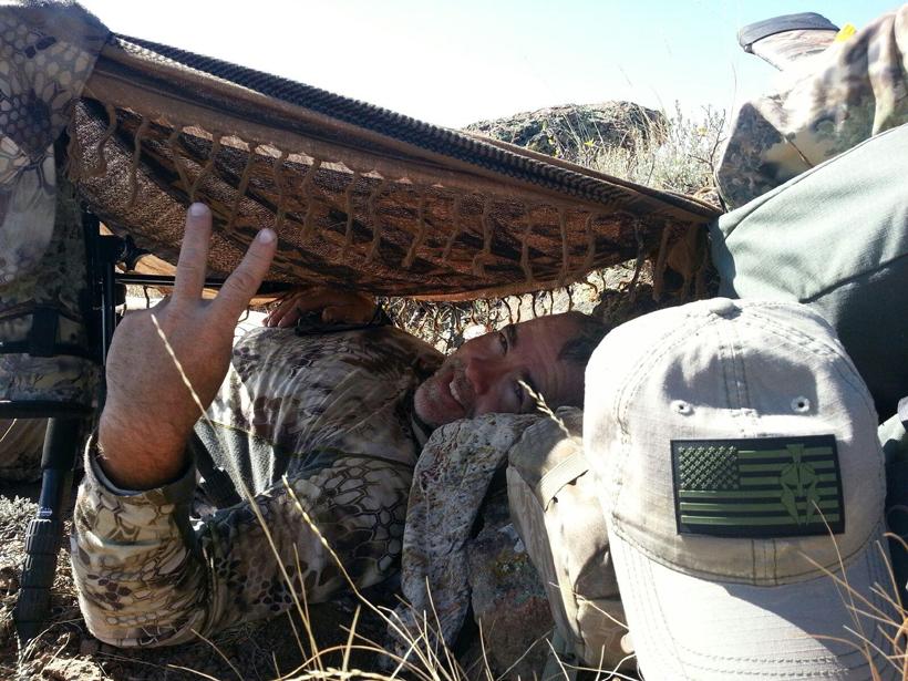 Shemagh tactical scarf in the heat