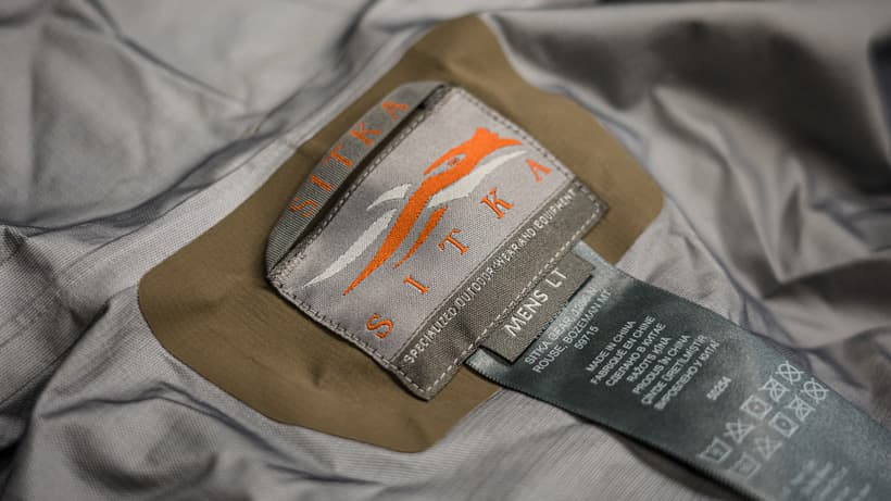 Sizing of sitka dew point rain jacket