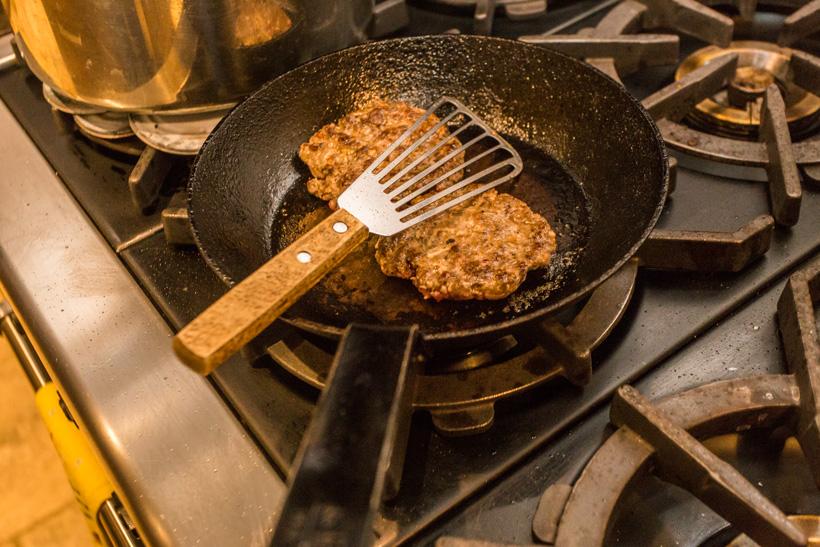 Cooked elk sausage patties