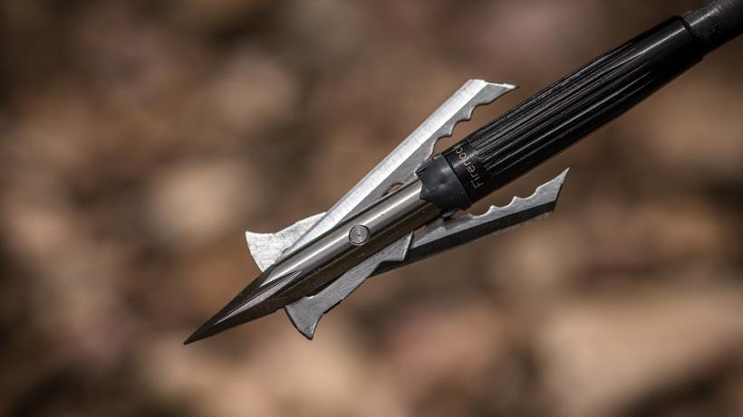 Rage hypodermic trypan expandable blade broadhead