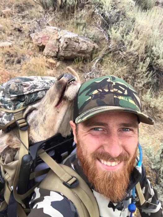 Justin klement packing out mule deer