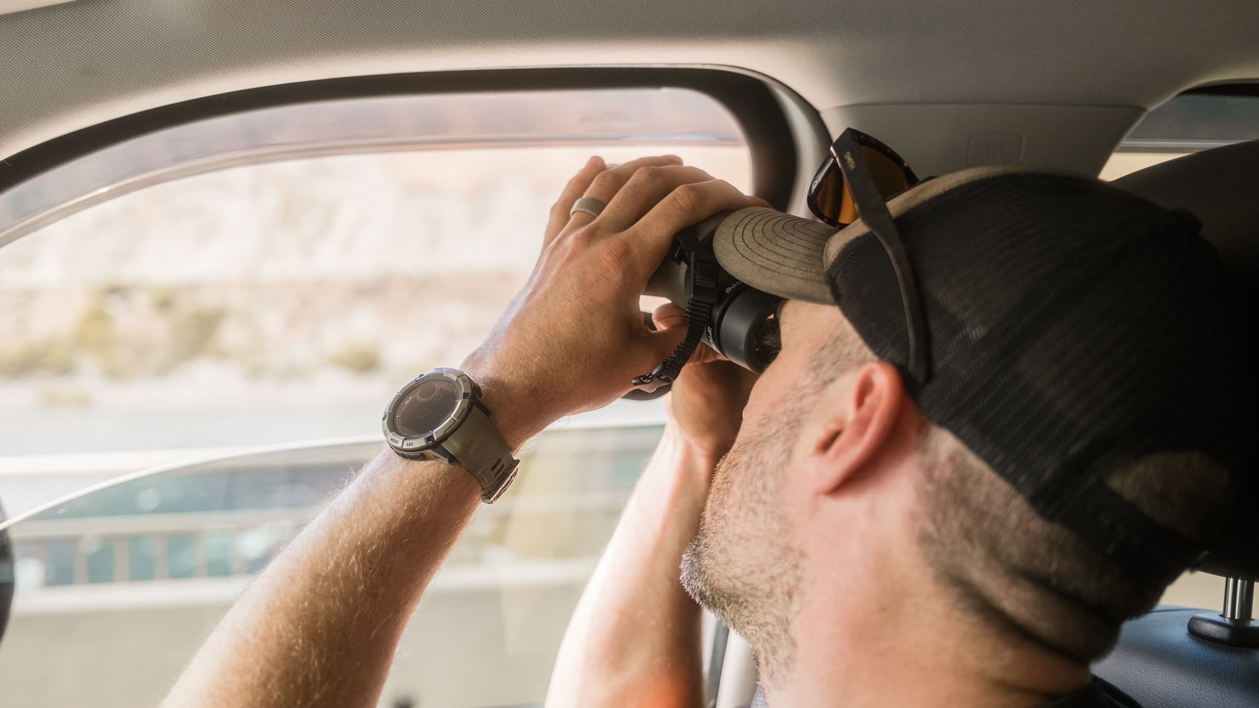 Glass anywhere with the SIG ZULU6 HDX PRO 42mm binoculars