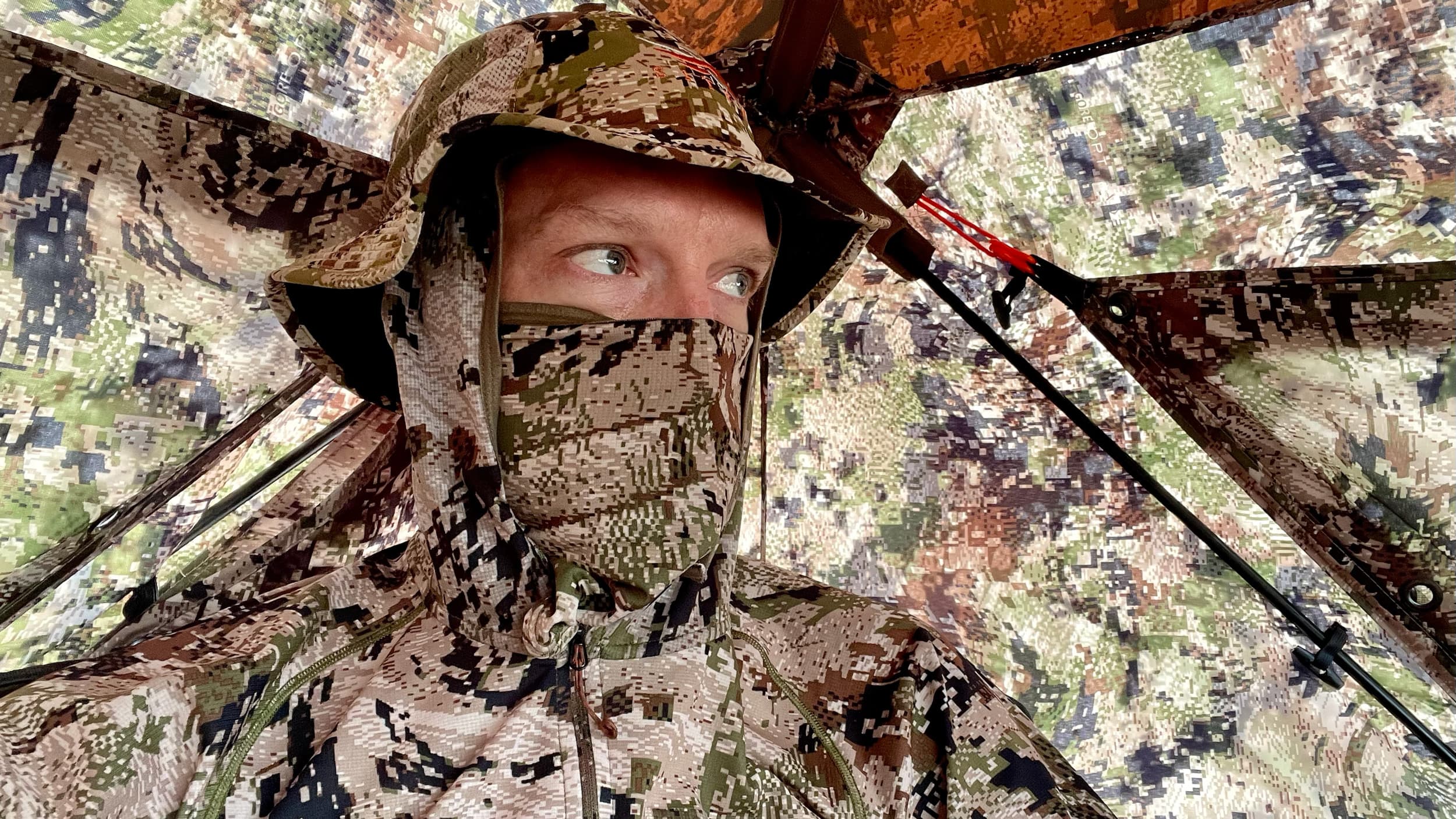 Matching the color of the ground blind with camo