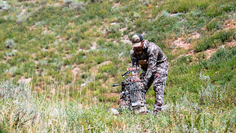 Four practical tips for better spot and stalk bowhunting - 0