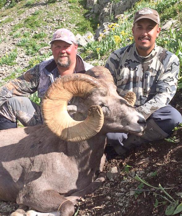Jeff demaske new mexico rocky bighorn sheep taken with frontier outfitting