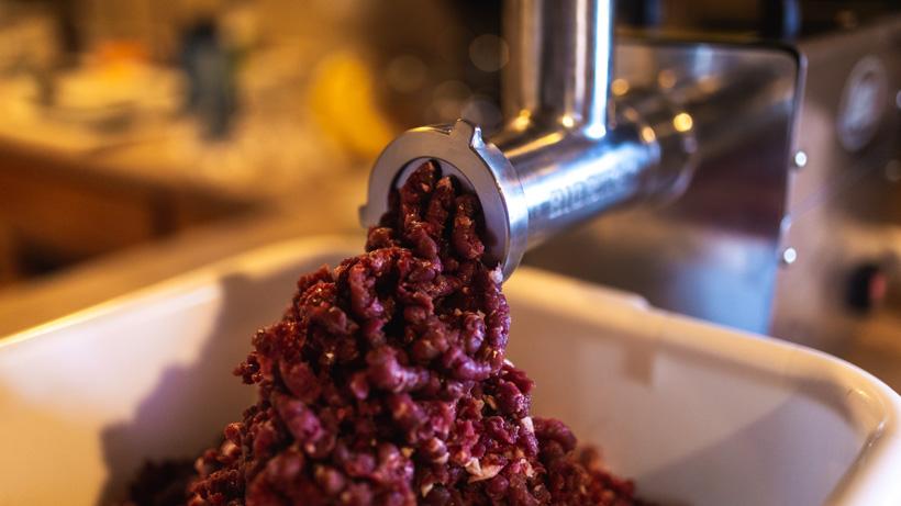 Freshly ground mule deer meat