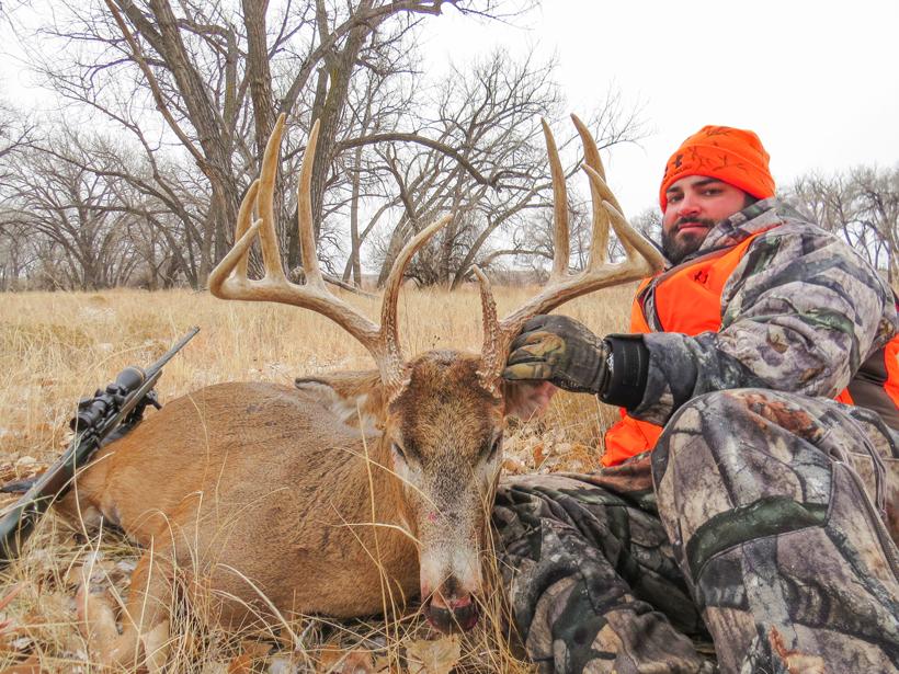 Bent browtine whitetail buck