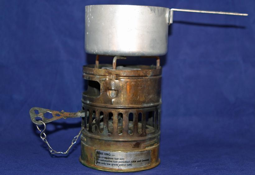 Built in fuel tank stove