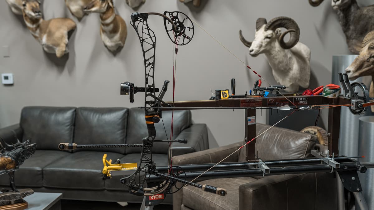 How to tune a compound bow the definitive guide for perfect arrow
